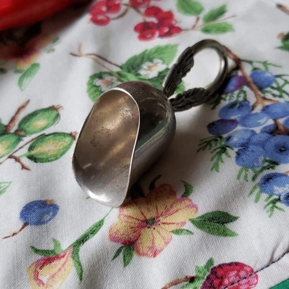 N/A vintage leaf